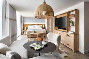 1 hotel toronto