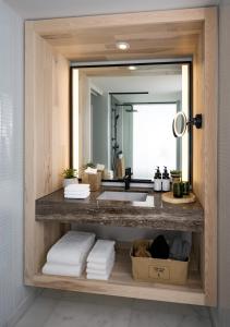 1 hotel toronto