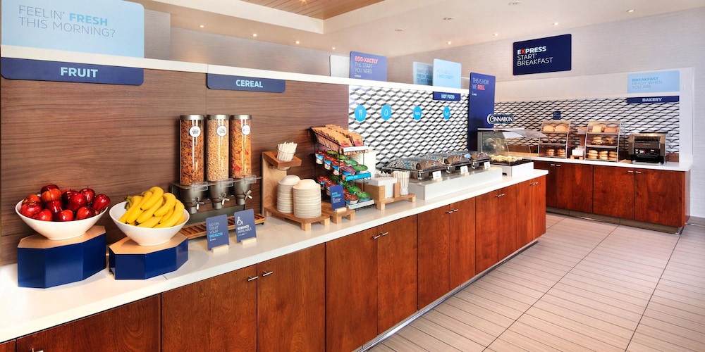 holiday inn express towson baltimore north by ihg