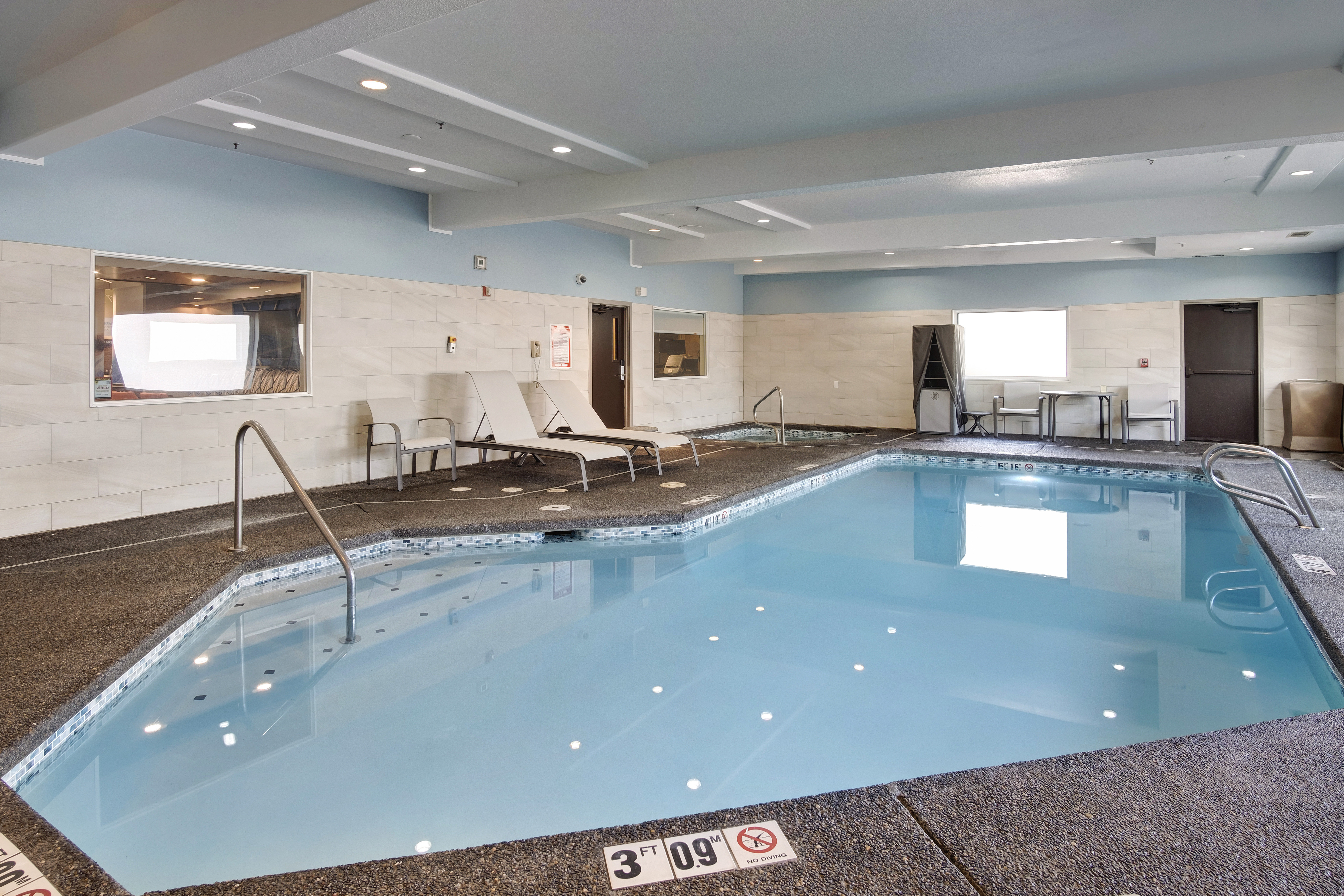 holiday inn express portland east troutdale an ihg hotel