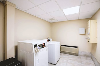 norwood inn and suites milwaukee