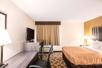 norwood inn and suites milwaukee