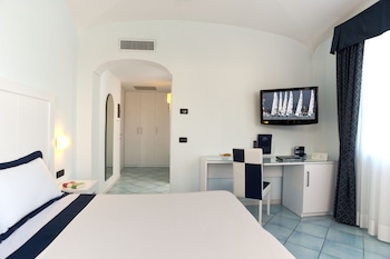 hotel villa durrueli resort and spa