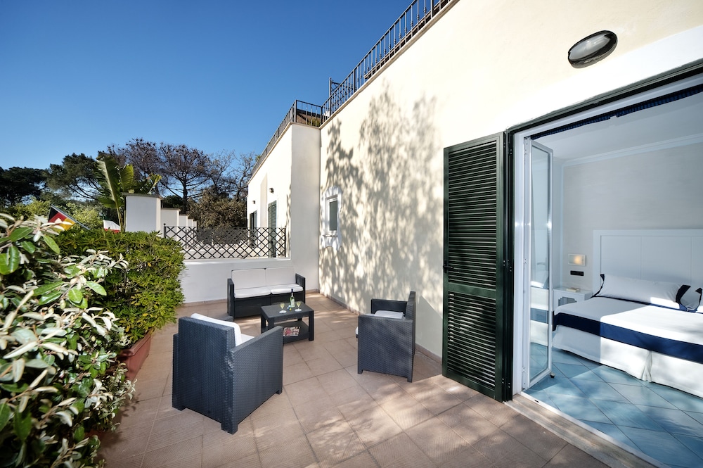 hotel villa durrueli resort and spa