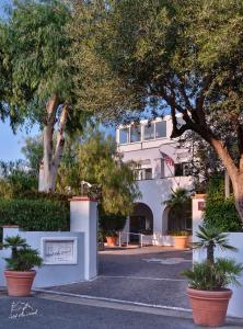 hotel villa durrueli resort and spa