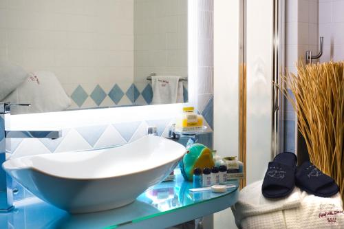 hotel villa durrueli resort and spa