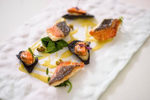 hotel villa durrueli resort and spa