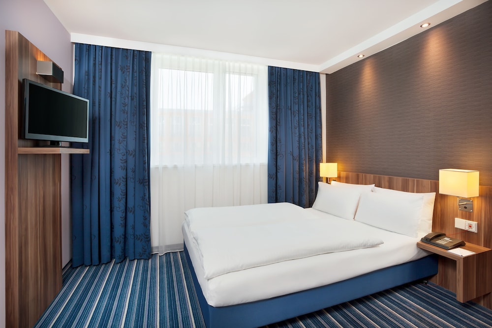 holiday inn express augsburg by ihg
