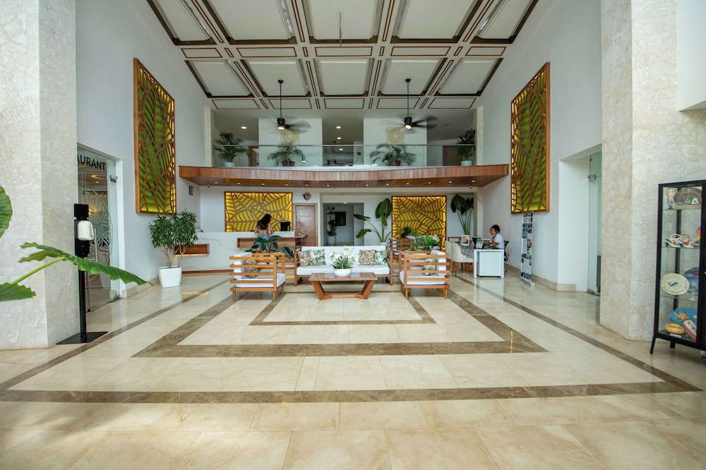 hacienda samana bay hotel and residences