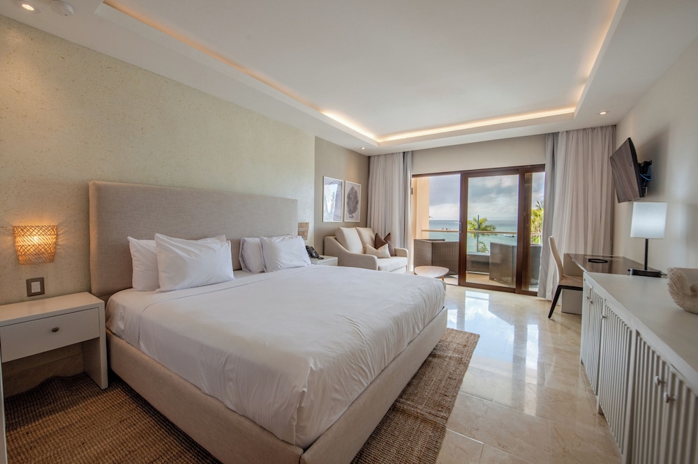 hacienda samana bay hotel and residences