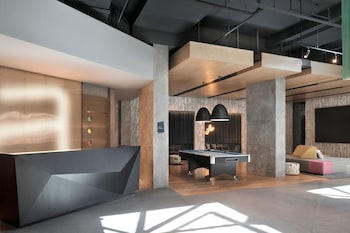 aloft muscat