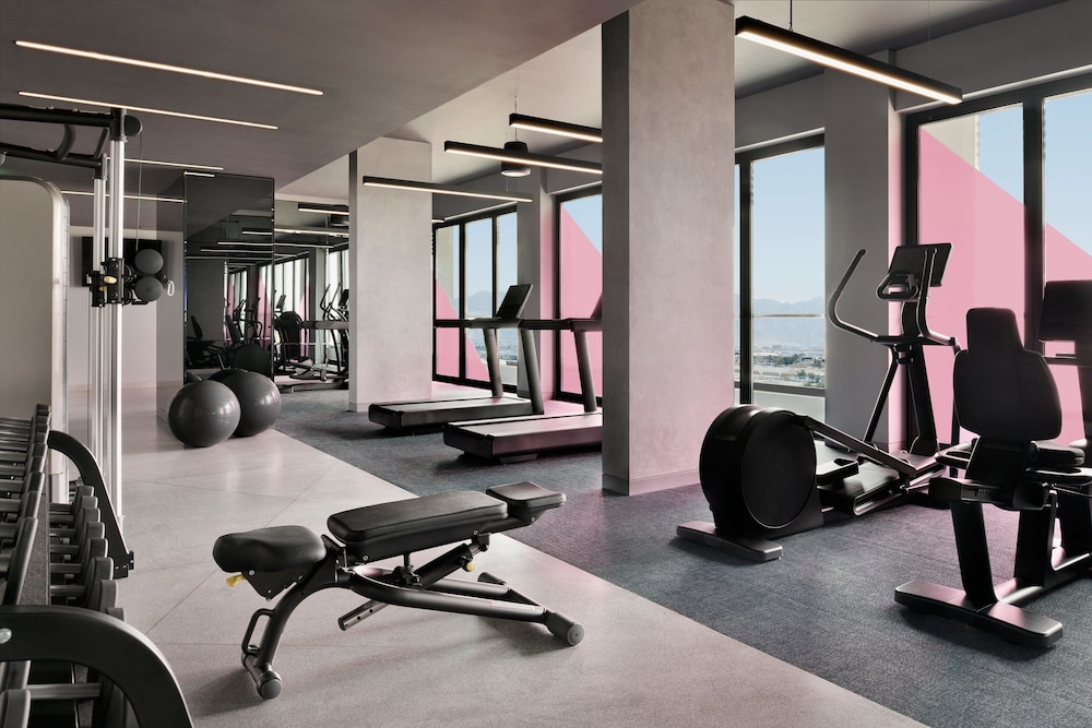 aloft muscat