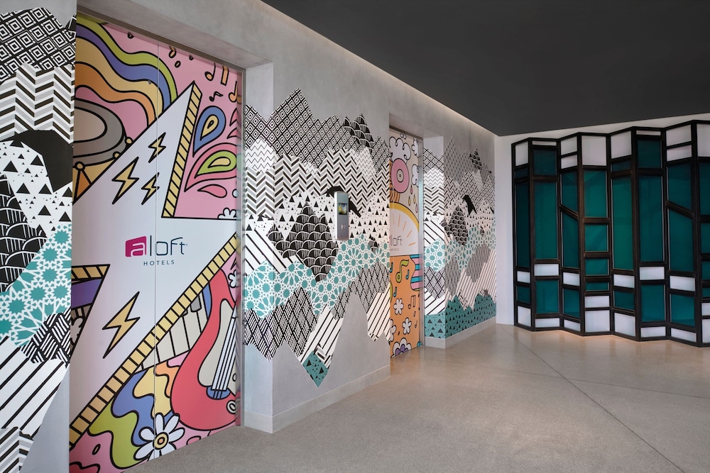 aloft muscat