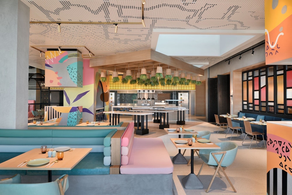 aloft muscat