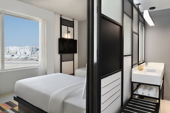 aloft muscat
