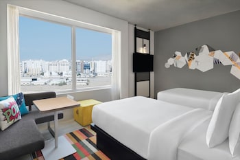 aloft muscat