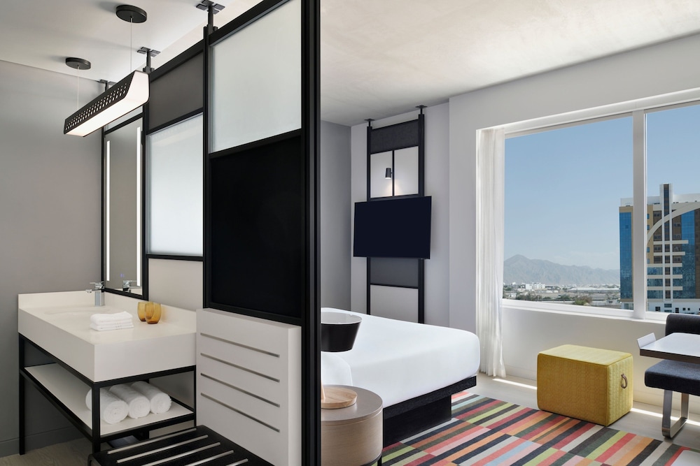 aloft muscat