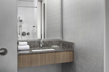 residence inn new york queens