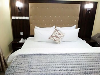 De Vegas Hotel,,3 star