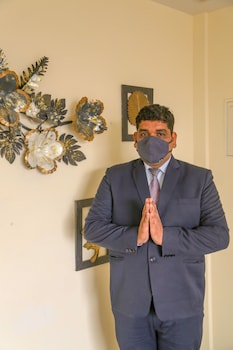 four leaf hotel budaun