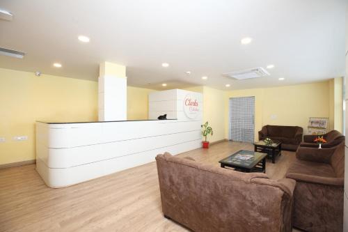 click hotel transport nagar