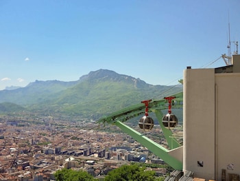 hotel ibis grenoble gare adults only