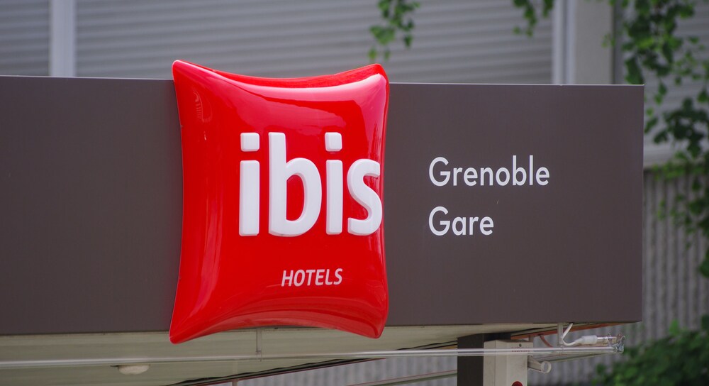 hotel ibis grenoble gare adults only