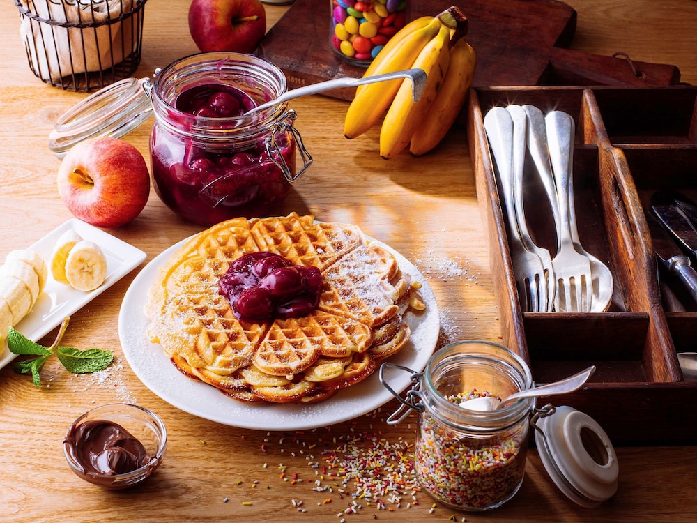 hotel ibis grenoble gare adults only