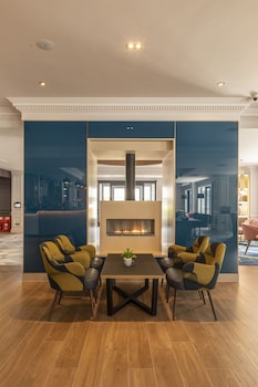 holiday inn guildford by ihg