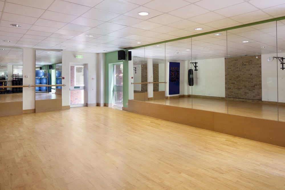 holiday inn guildford by ihg