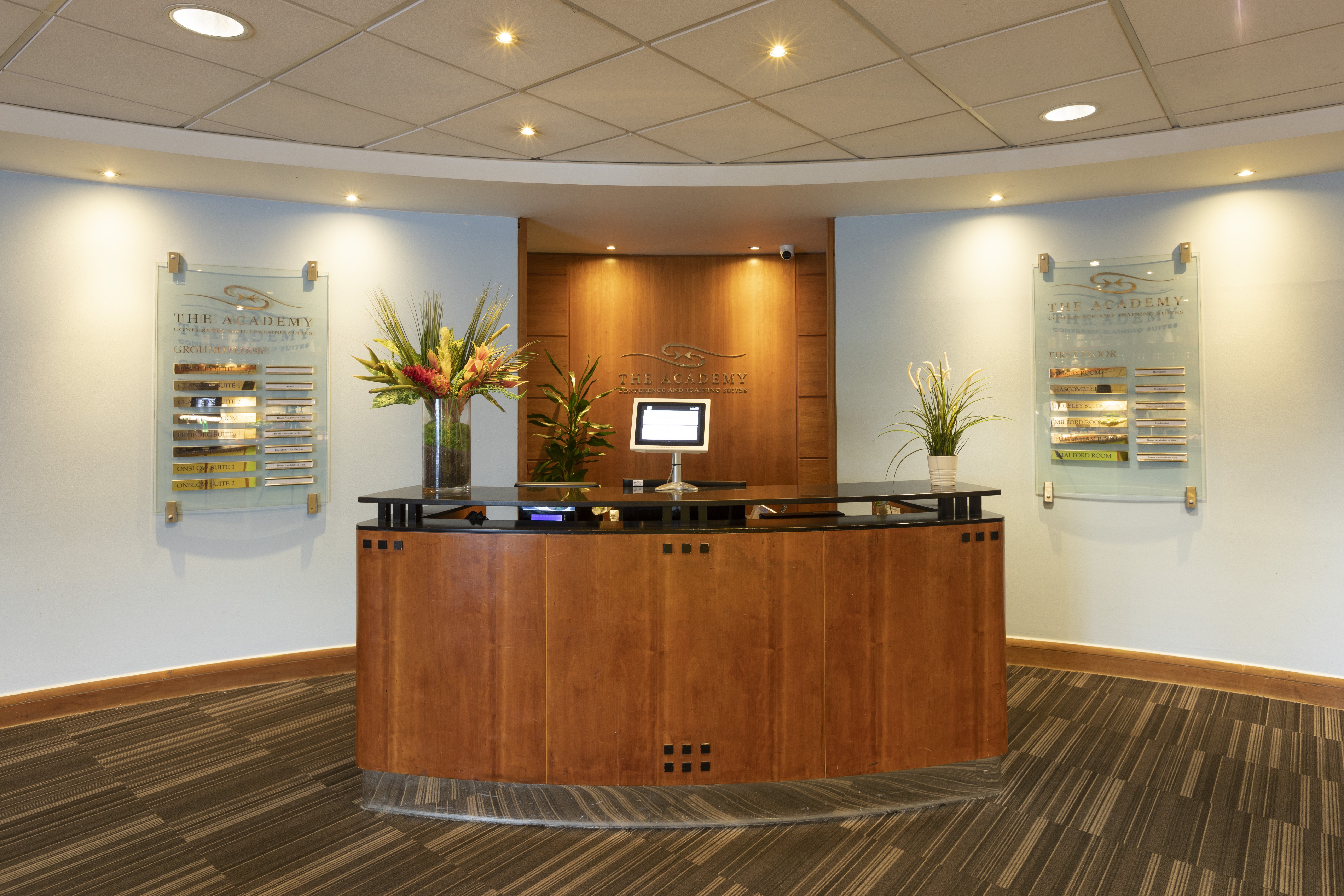 holiday inn guildford by ihg