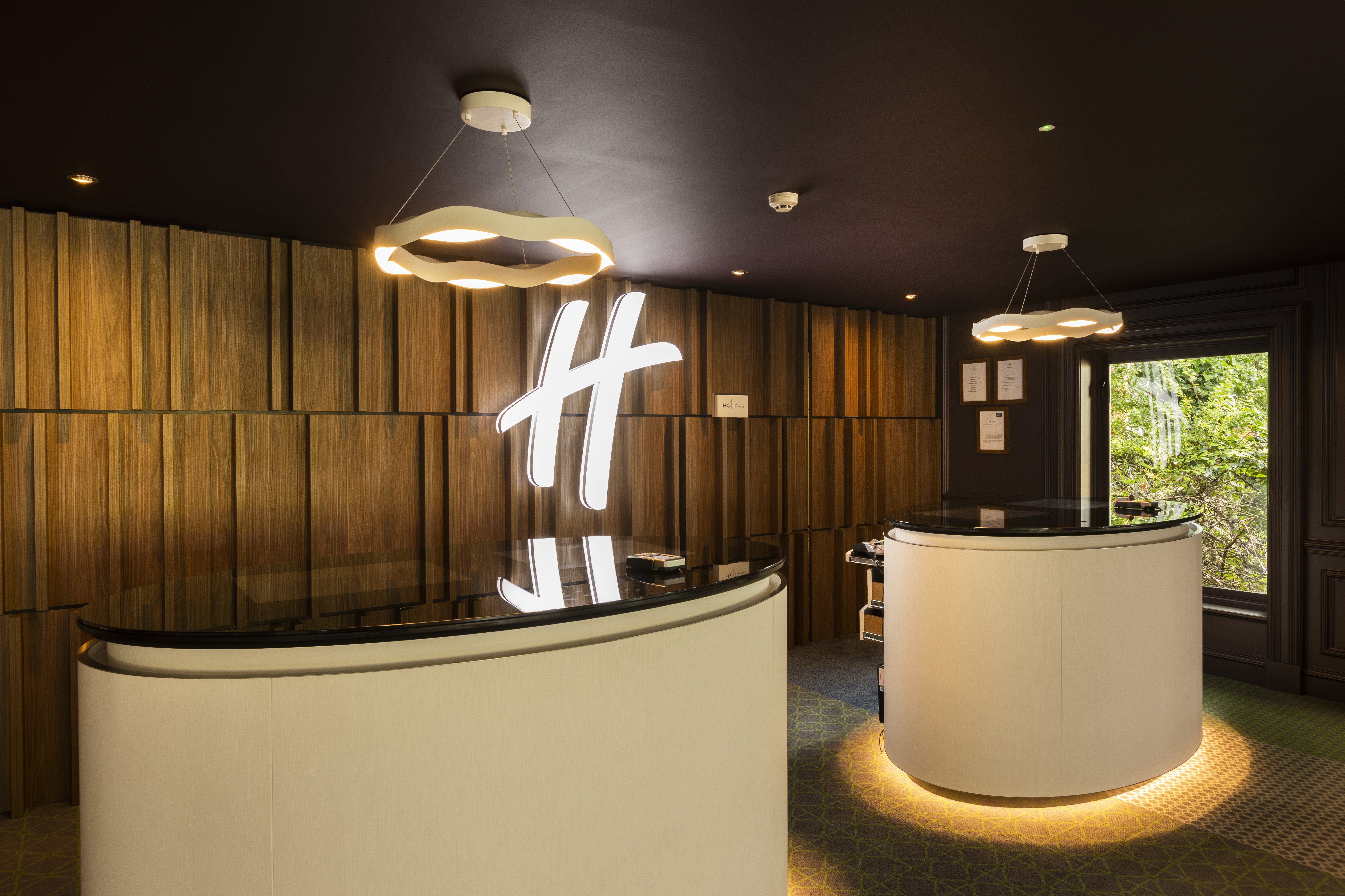 holiday inn guildford by ihg