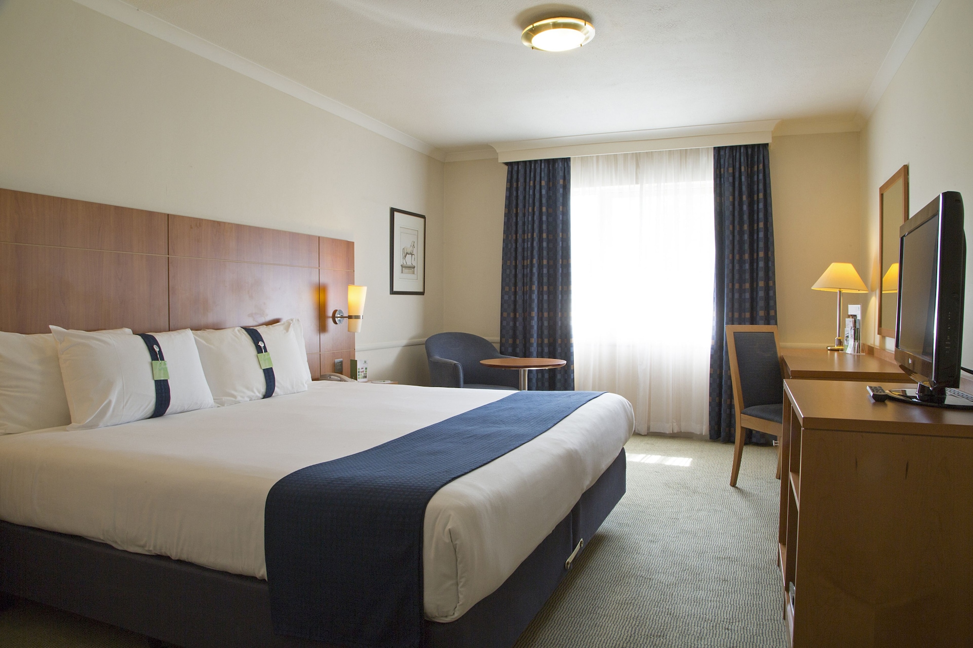 holiday inn guildford by ihg