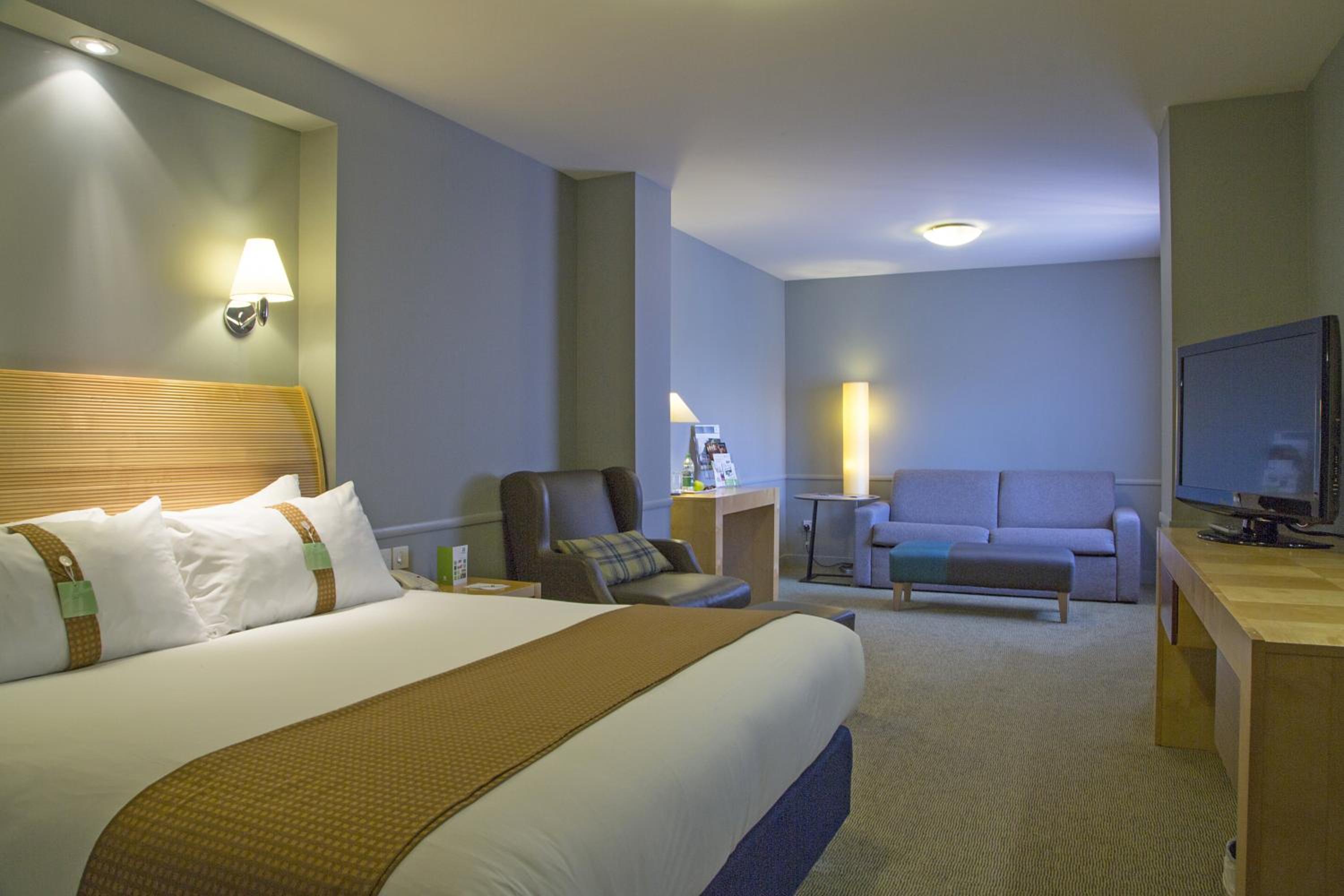 holiday inn guildford by ihg