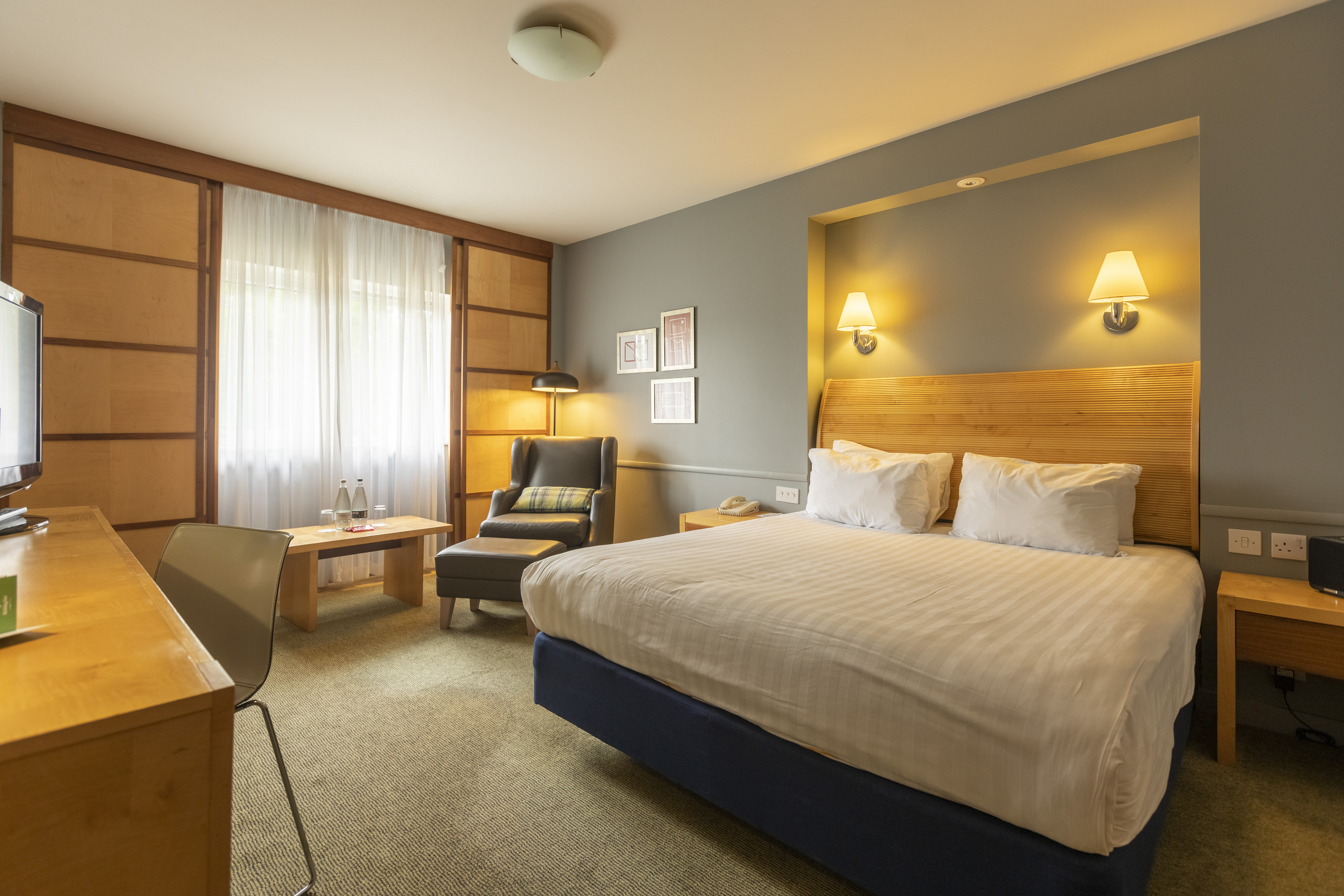holiday inn guildford by ihg