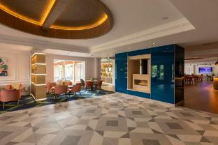holiday inn guildford by ihg