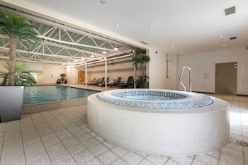 holiday inn guildford by ihg
