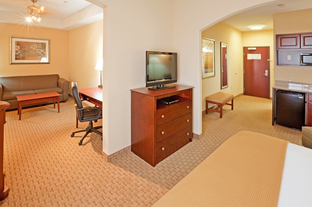 holiday inn express hotel and suites guymon by ihg