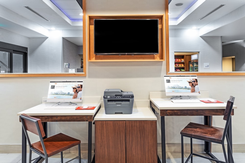 holiday inn express hotel and suites guymon by ihg