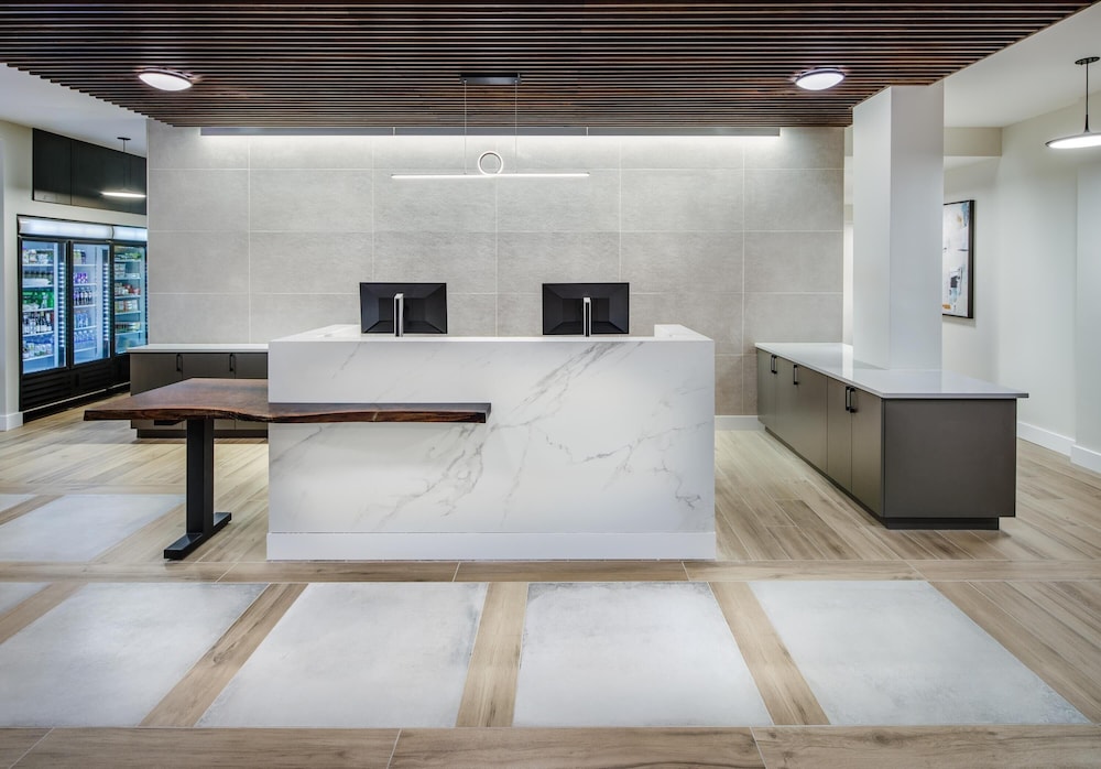 hyatt place newark main street