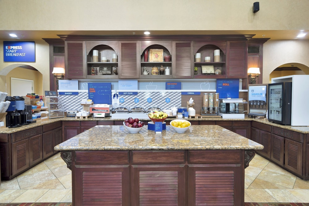 holiday inn express and suites dfw west hurst
