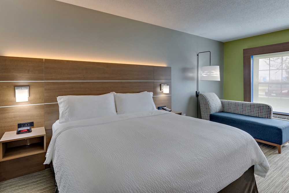 holiday inn express hotel and suites bad axe by ihg