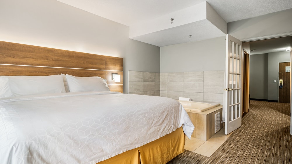 holiday inn express hotel and suites bad axe by ihg