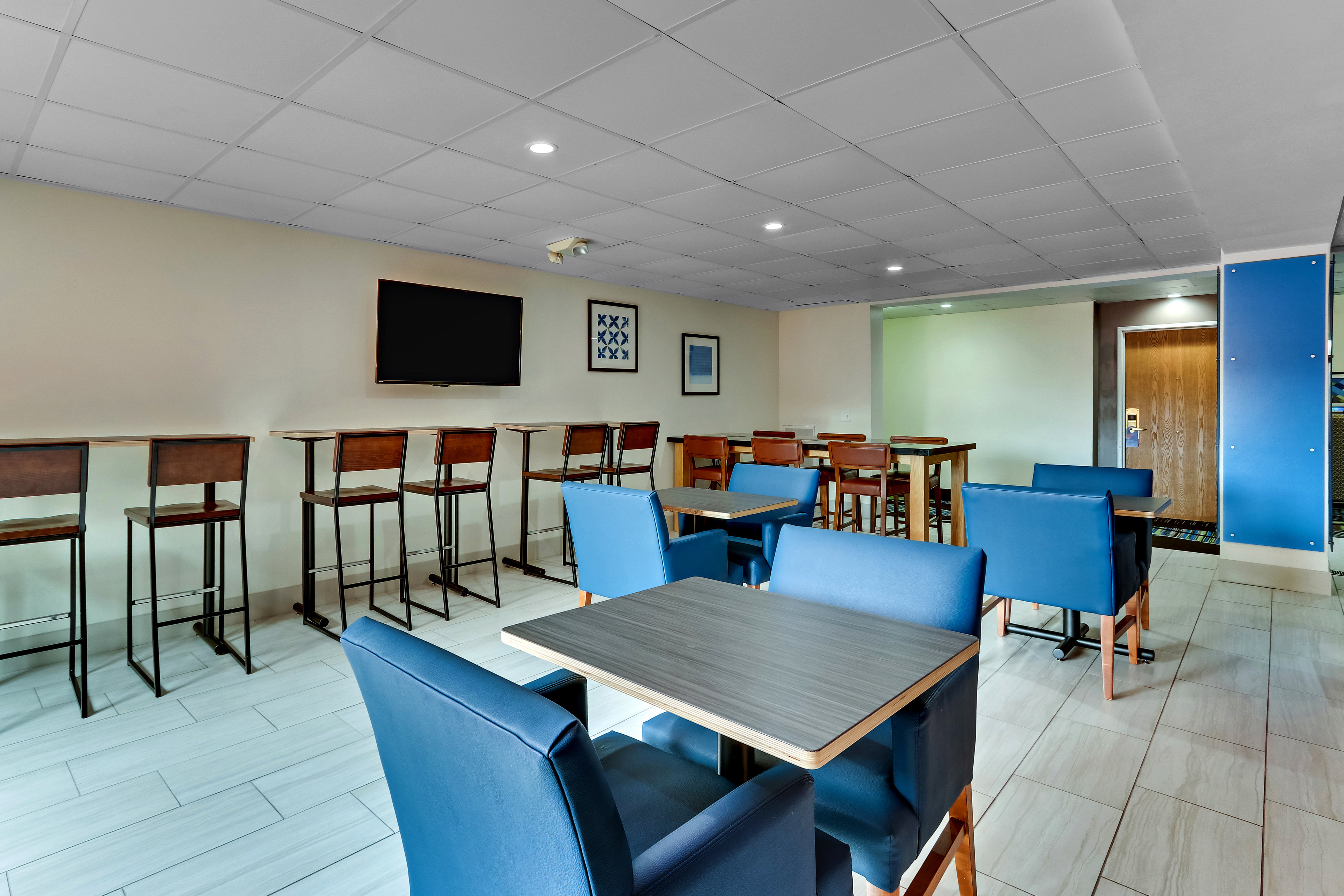 holiday inn express hotel and suites bad axe by ihg