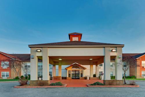 holiday inn express hotel and suites bad axe by ihg