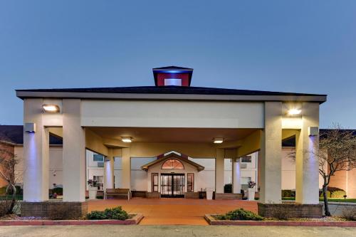 holiday inn express hotel and suites bad axe by ihg