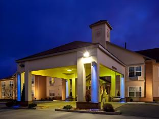 holiday inn express hotel and suites bad axe by ihg