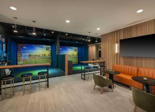 hilton indianapolis hotel and suites
