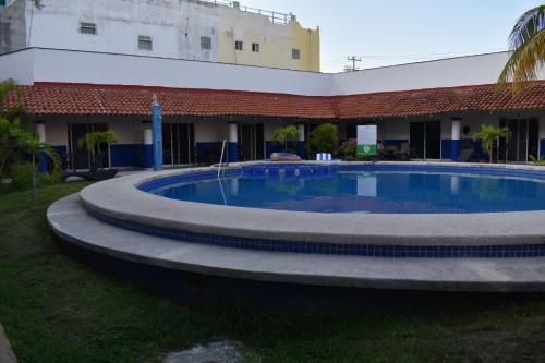 Hotel Plaza Almendros, Isla Mujeres,Isla Mujeres>>Cancun,3 star