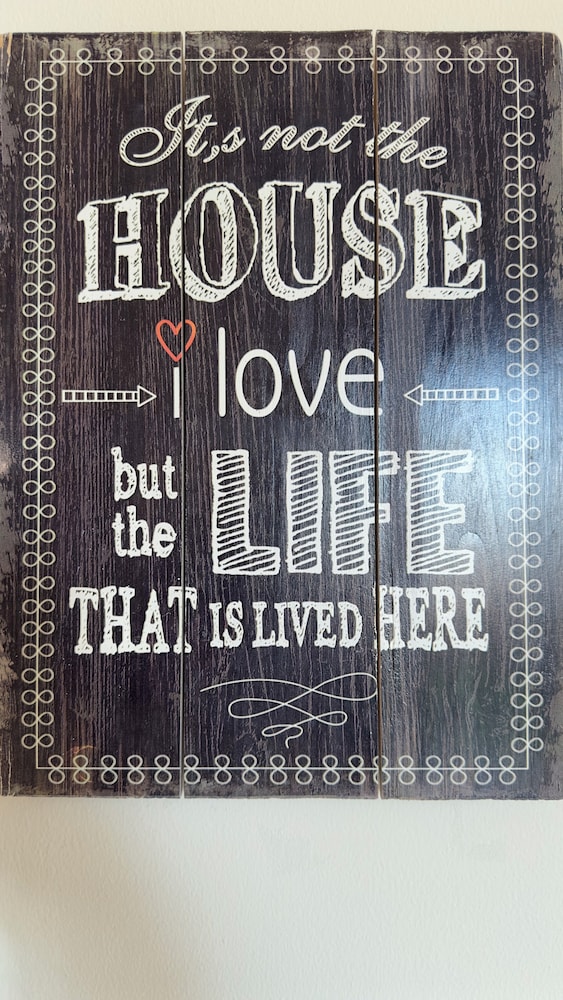 bollywood beach hostel